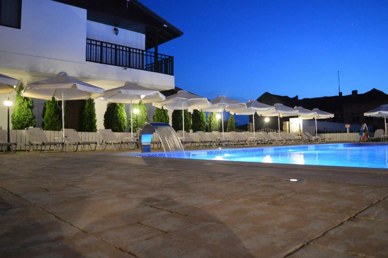 Guest House Bukor Shtepi Mandrica Buitenkant foto