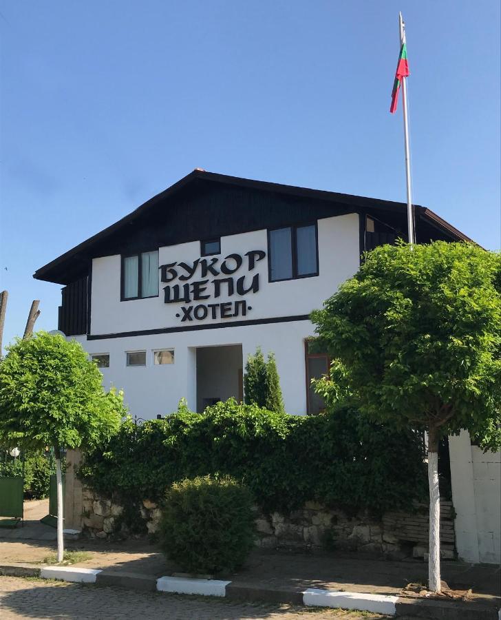 Guest House Bukor Shtepi Mandrica Buitenkant foto