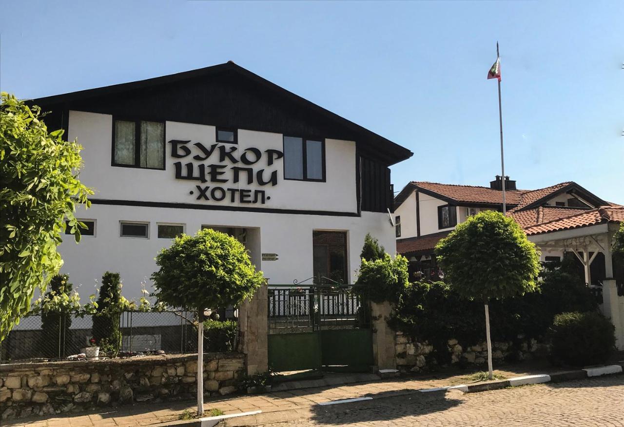 Guest House Bukor Shtepi Mandrica Buitenkant foto