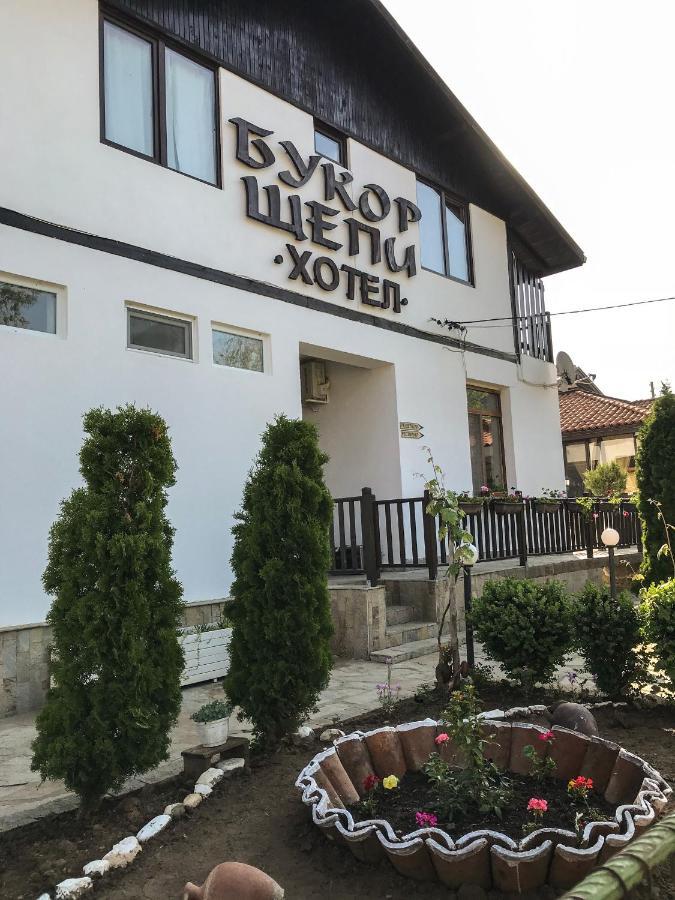 Guest House Bukor Shtepi Mandrica Buitenkant foto