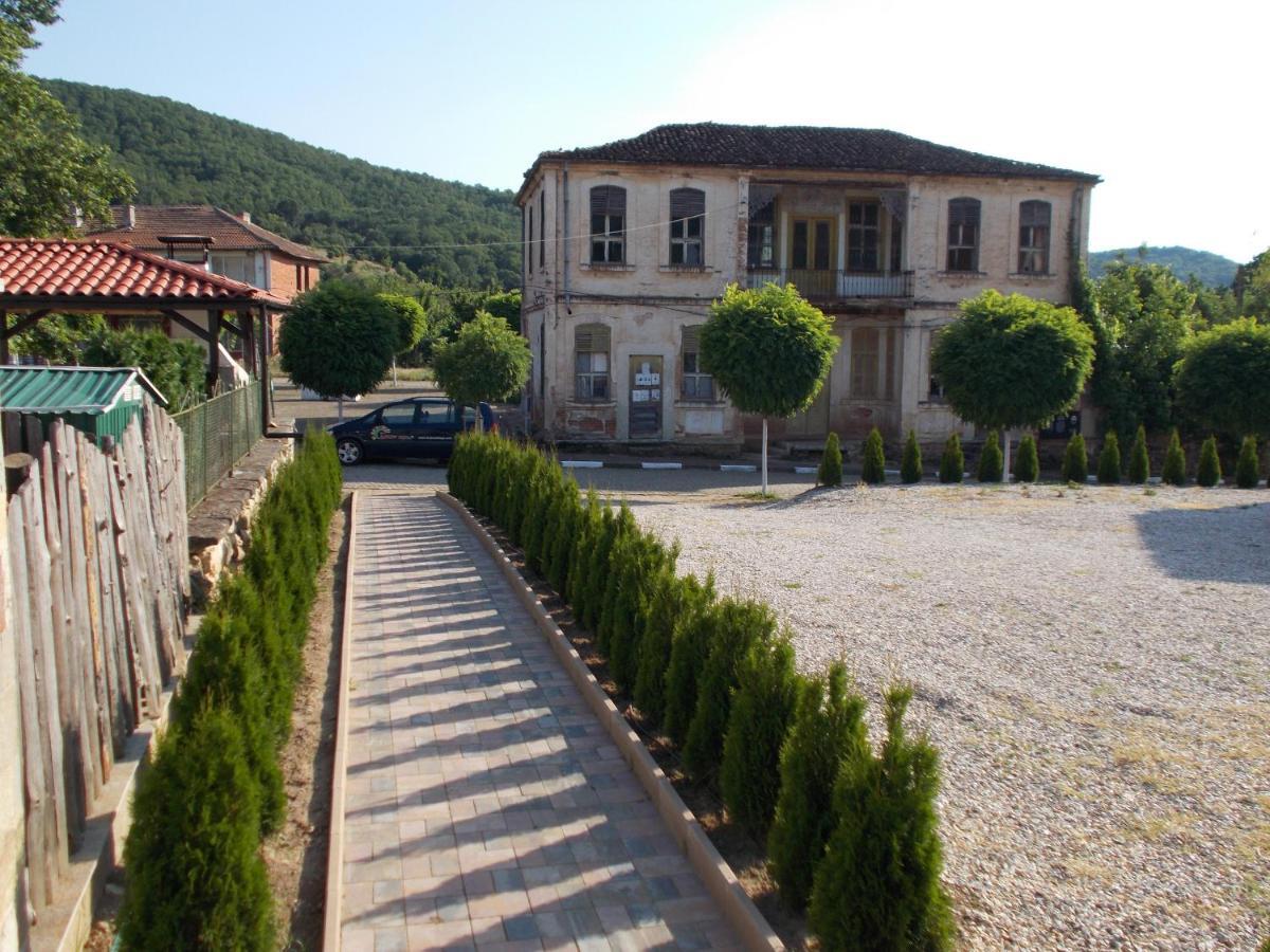 Guest House Bukor Shtepi Mandrica Buitenkant foto